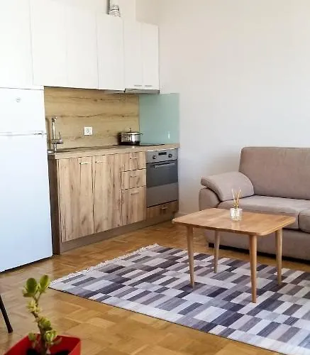 Center Cute And Comfy - Ajia Apartment *